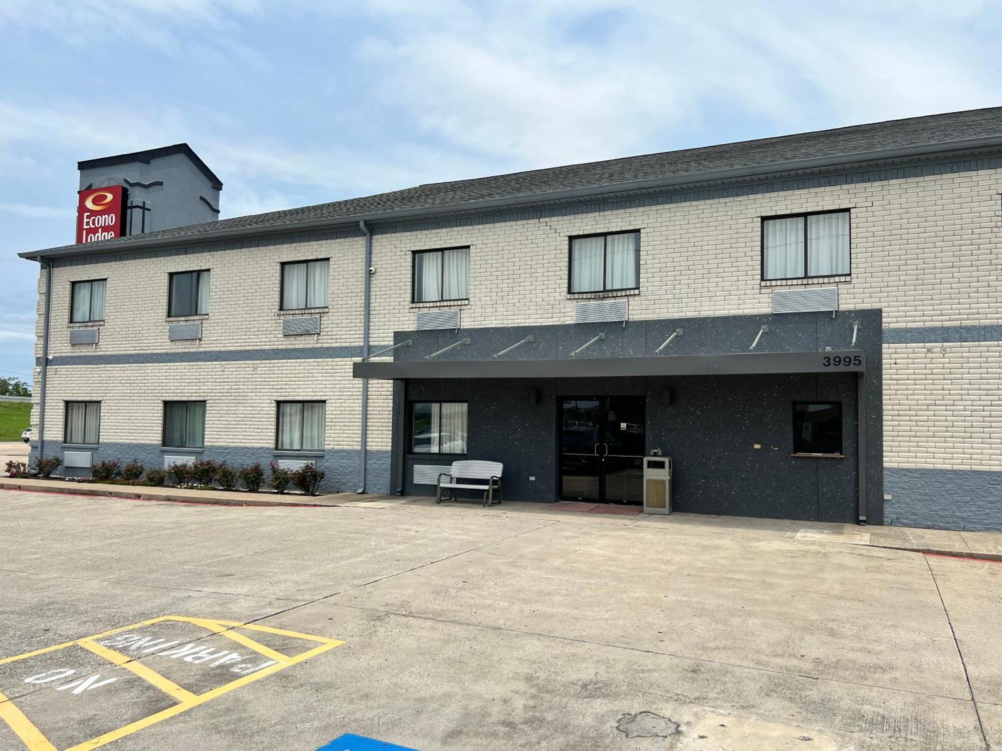 Econo Lodge Beaumont I-10 South Exterior photo